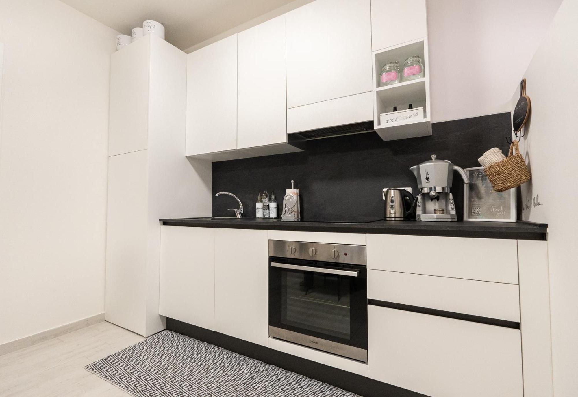 C-Apartment Lake Garda Salò Buitenkant foto