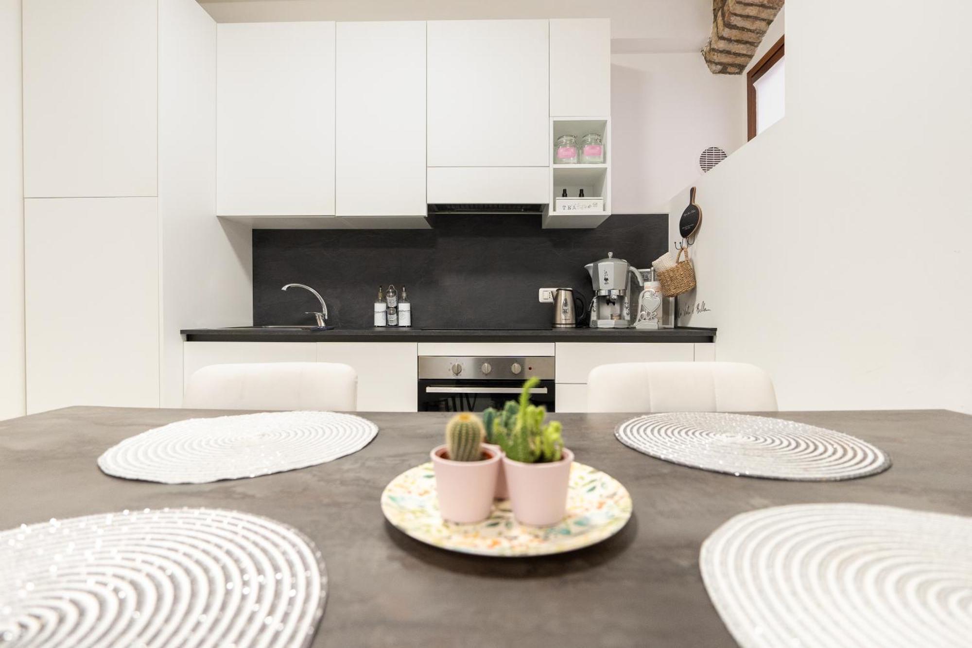 C-Apartment Lake Garda Salò Buitenkant foto